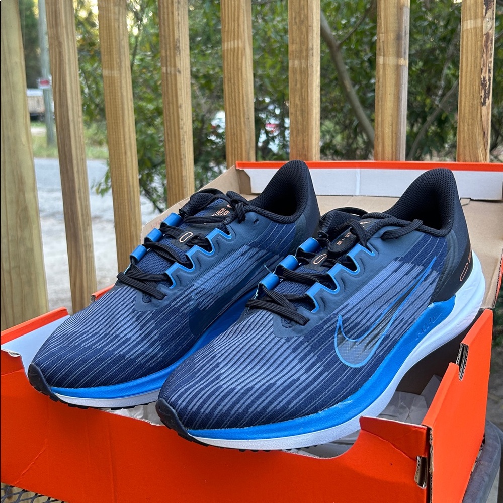 Nike Blue and Black Athletic Shoes